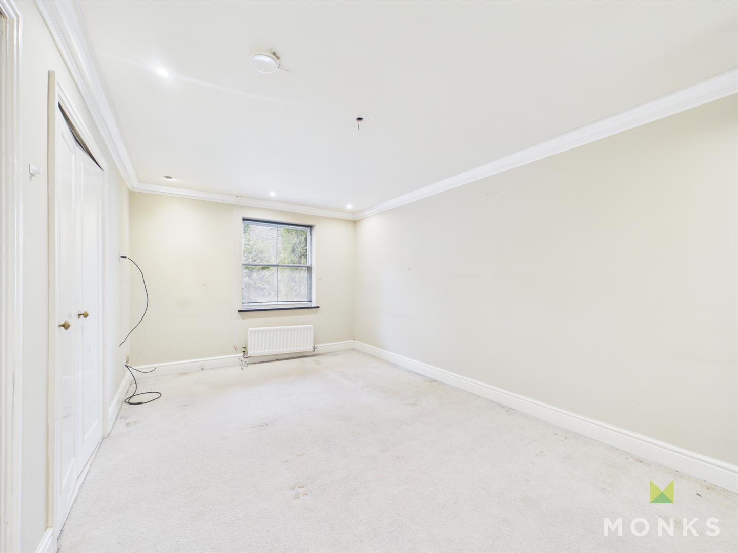 7 Bishopstone Mansions Town Walls, Shrewsbury, SY1 1UE For Sale